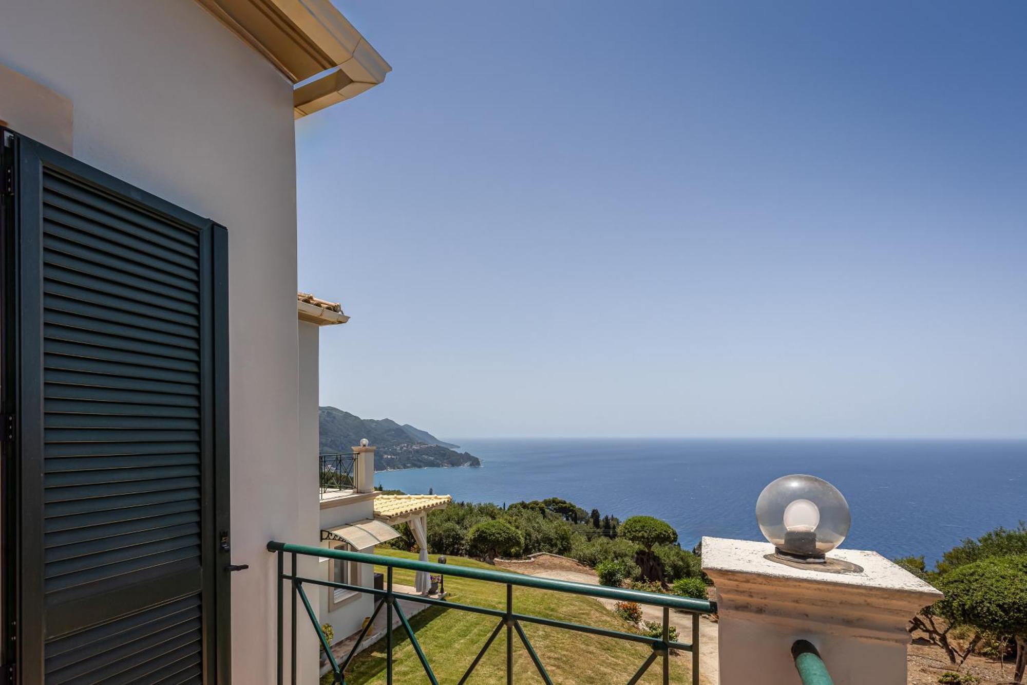 Villa Vardia-Amazing Seaviews With Heated Pool Sinarades Exterior photo